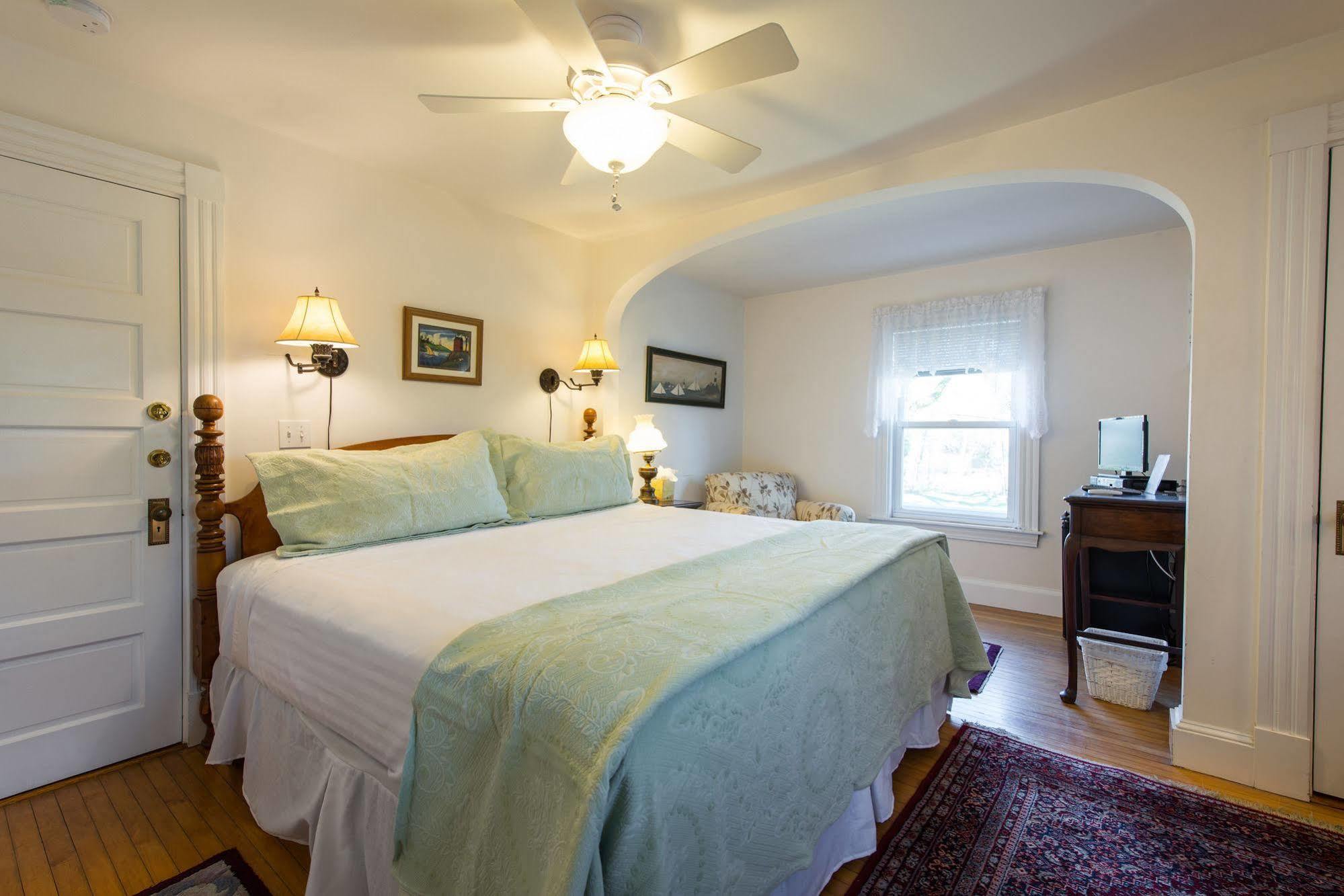 Clark House Inn Edgartown Extérieur photo